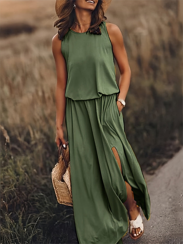 Minerva - Sleeveless Maxi Gown