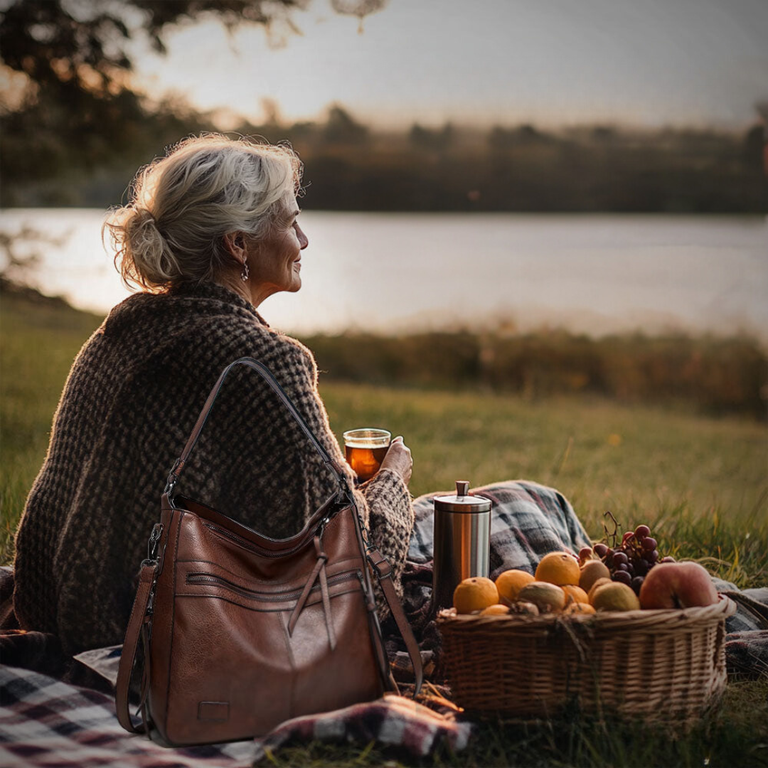 Magda | Luxurious Bag in Elegant Style