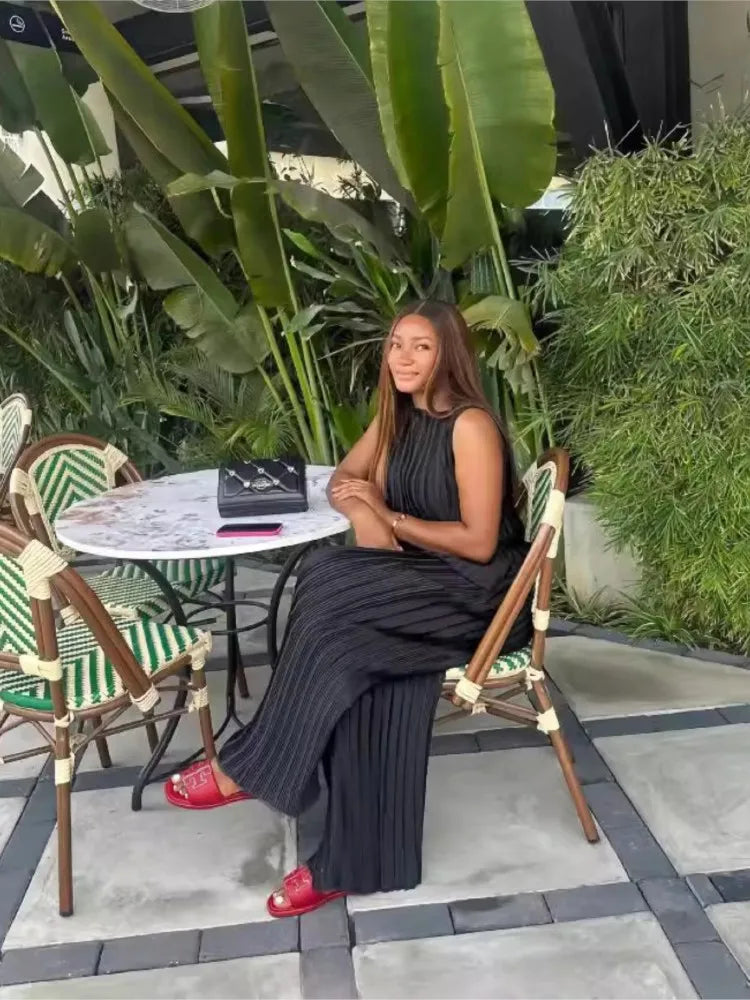 Ellie™ Stylish Summer Set