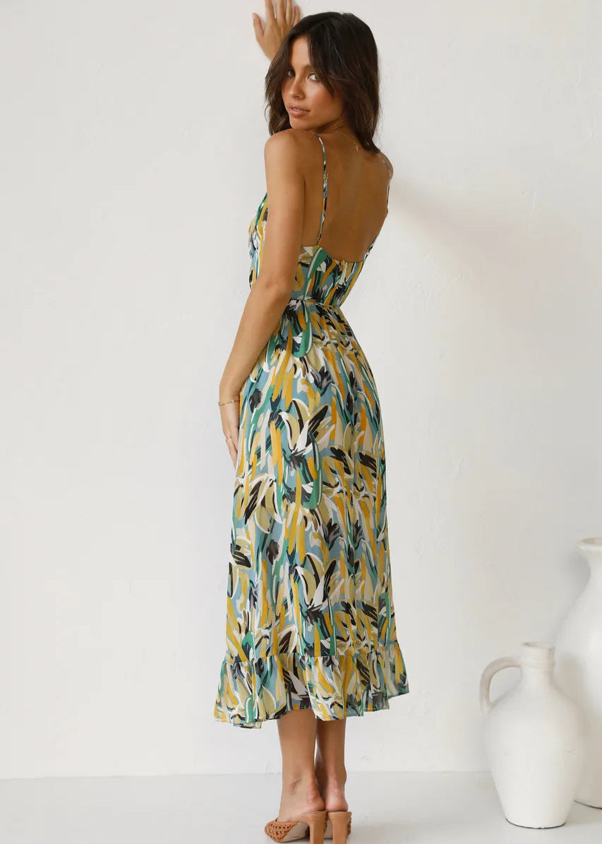 Scarlett - Elegant Print Beauty