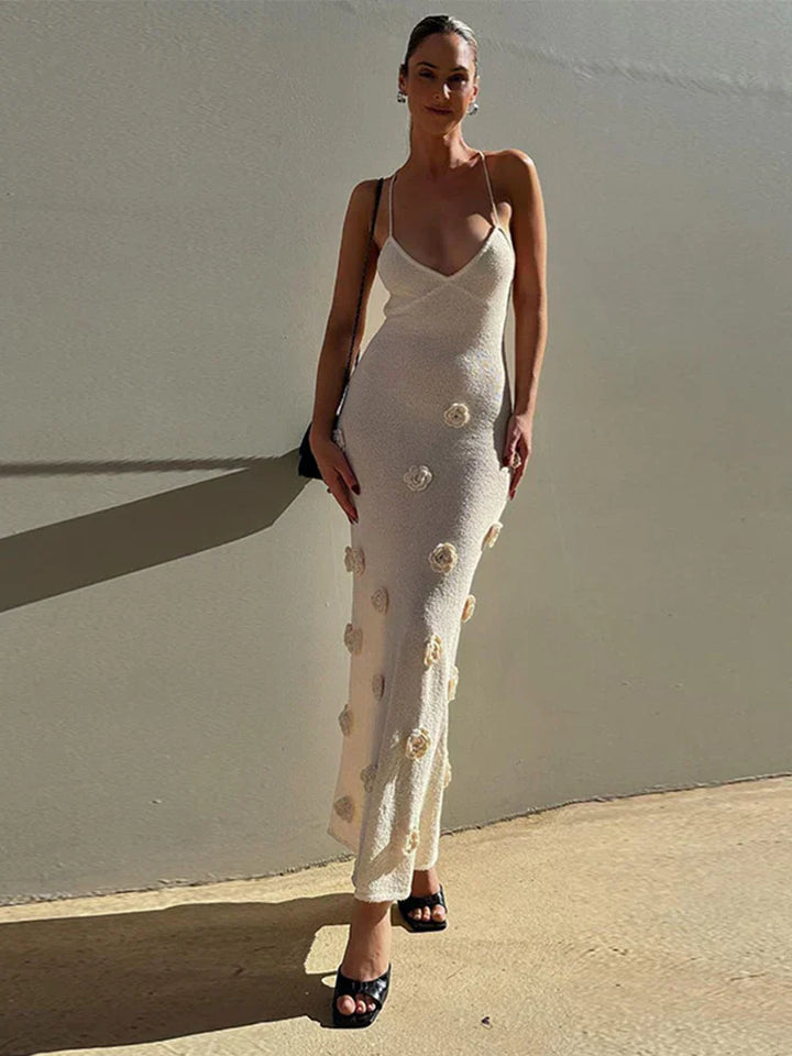 Mireille - Deep-V Neck Flower Bodycon Dress