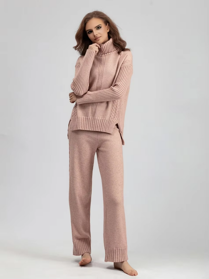 Scarlett™ - Stylish High-neck Pullover Sweater with Loose Pants Set