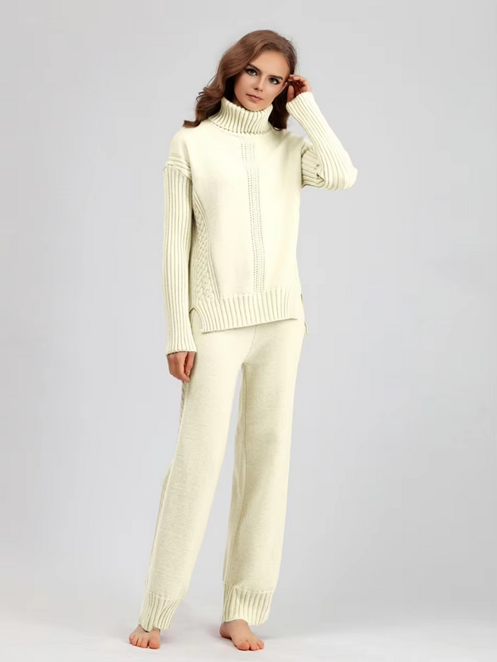 Scarlett™ - Stylish High-neck Pullover Sweater with Loose Pants Set